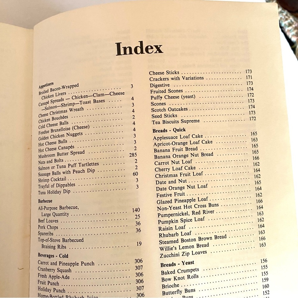 FIRST EDITION Vintage Mary Moore out of print 1978 Cookbook 326 pages - Picture 11 of 14